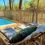 La Tamarissiere אתר קמפינג