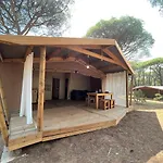 La Tamarissiere Kamp alanı *
