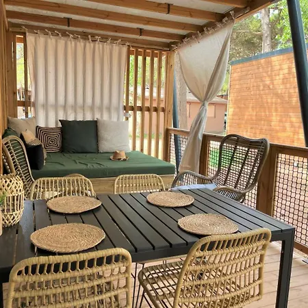 La Tamarissiere 아그