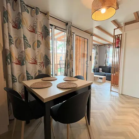 Кемпинг La Tamarissiere Агд