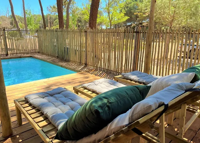 La Tamarissiere مكان تخييم