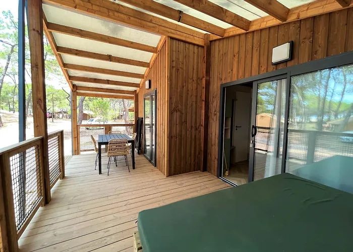 La Tamarissiere مكان تخييم