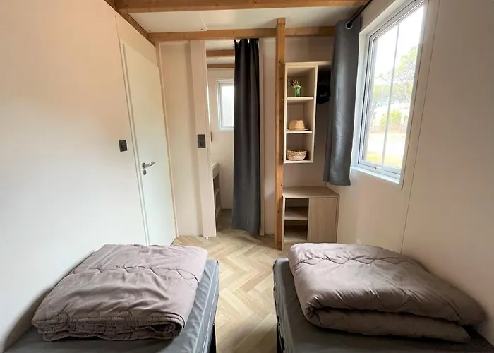 La Tamarissiere مكان تخييم