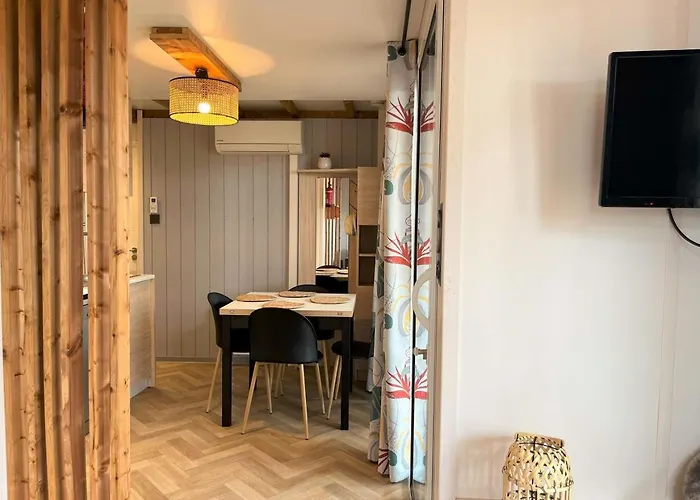 La Tamarissiere * آجد